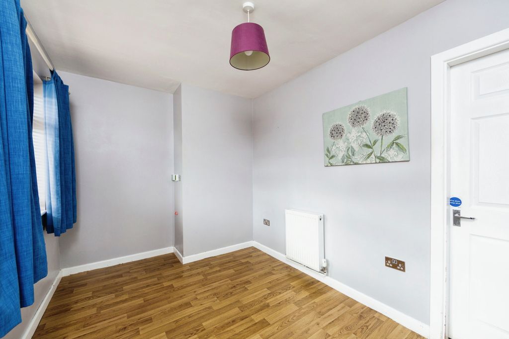 Property photo 3 of 15 Living Room