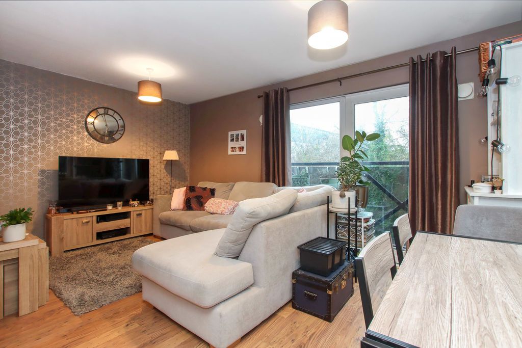 Property photo 3 of 10 Photo 7