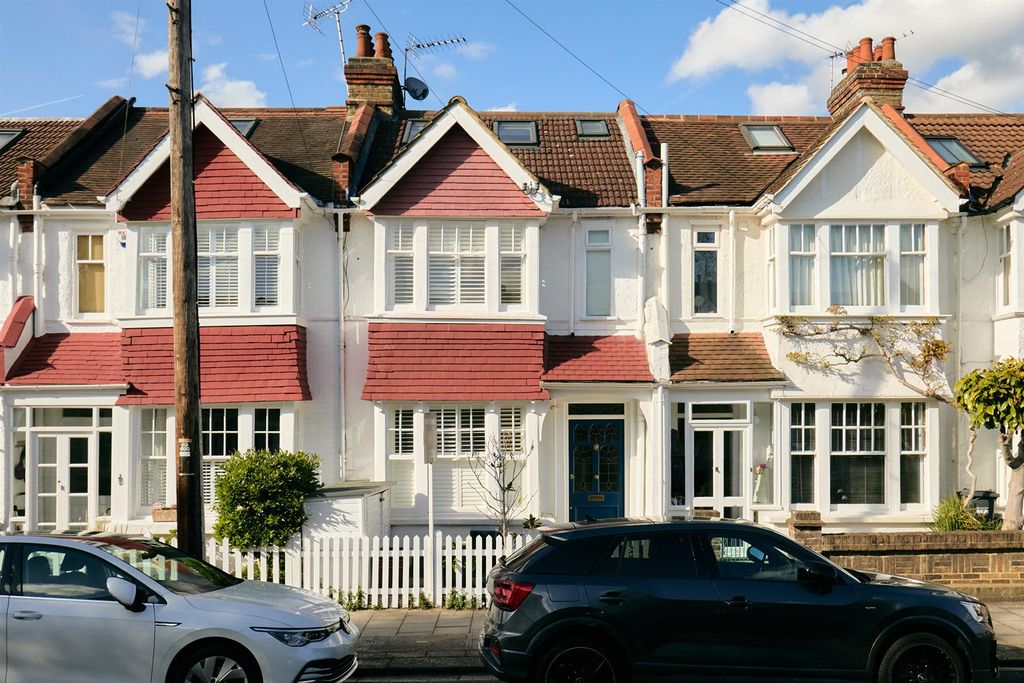 Property photo 3 of 27