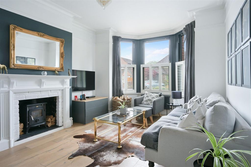 Property photo 3 of 26 Tower Road, 14- (9).Jpg