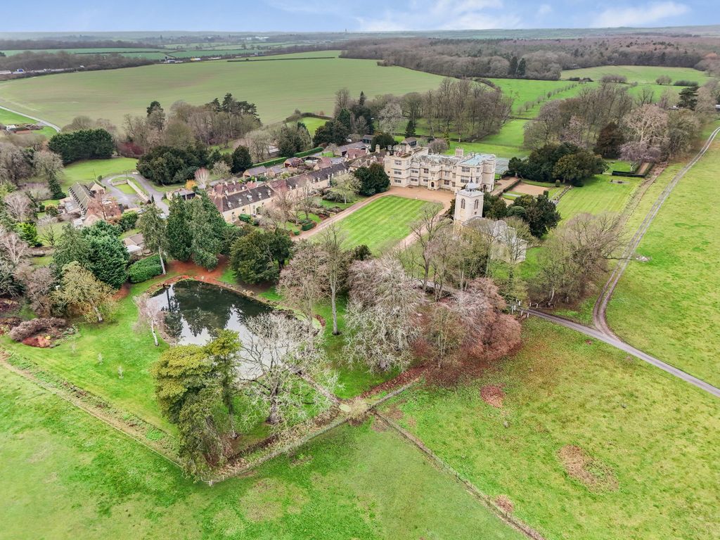 Property photo 2 of 21