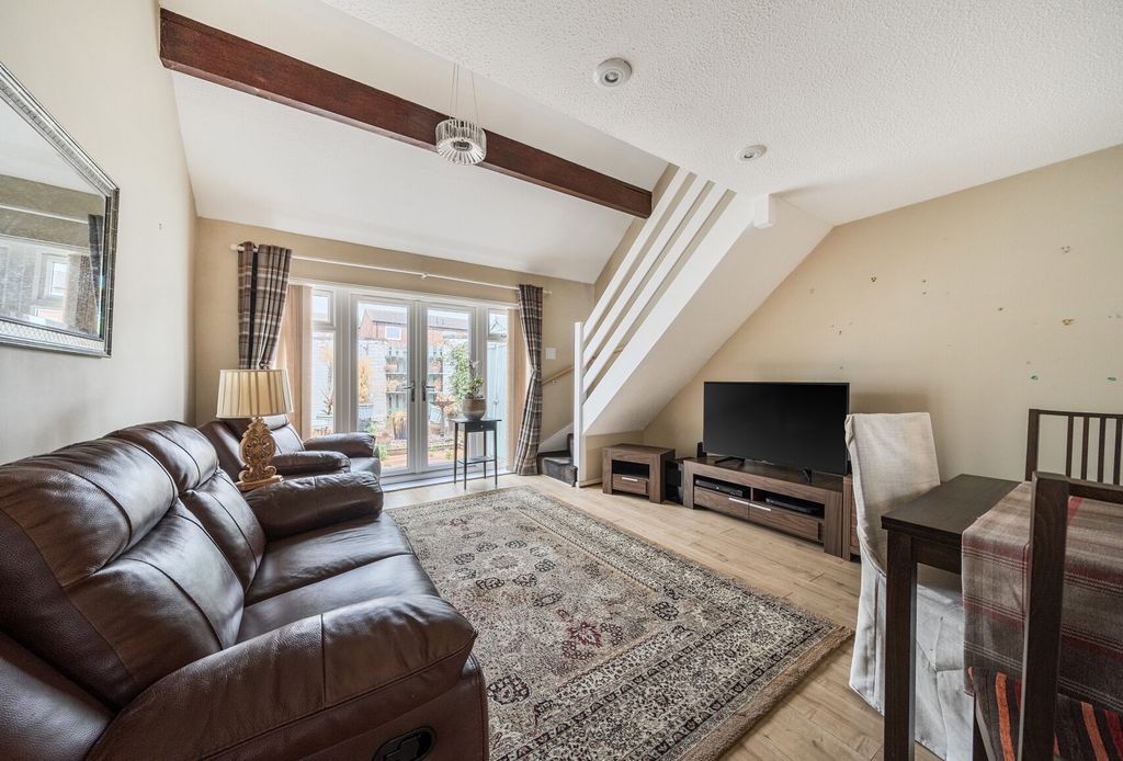 Property photo 3 of 8 1333323-4-688B3A7...