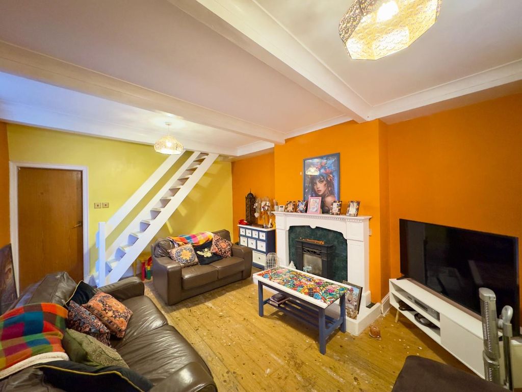 Property photo 3 of 16 Image00004.Jpeg