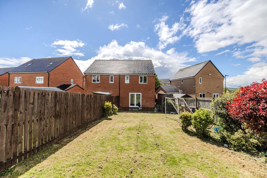 Property photo 1 of 36 Rear Garden