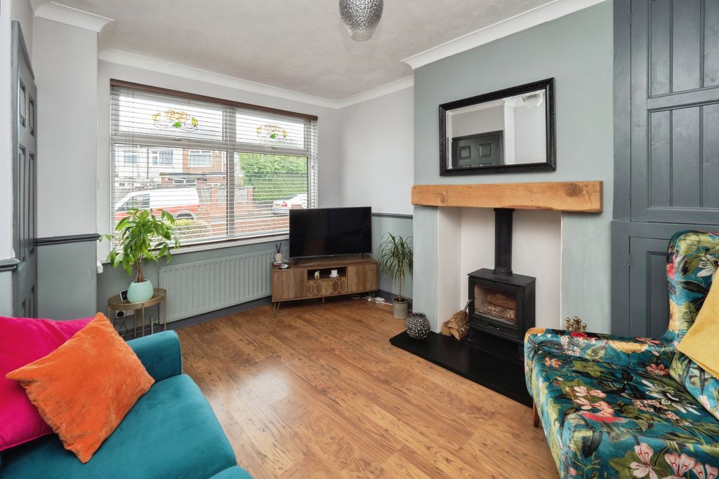 Property photo 2 of 15