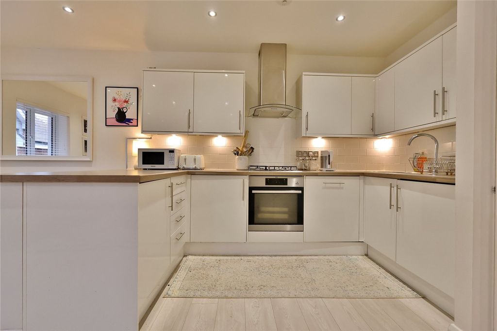 Property photo 2 of 19 Picture 2