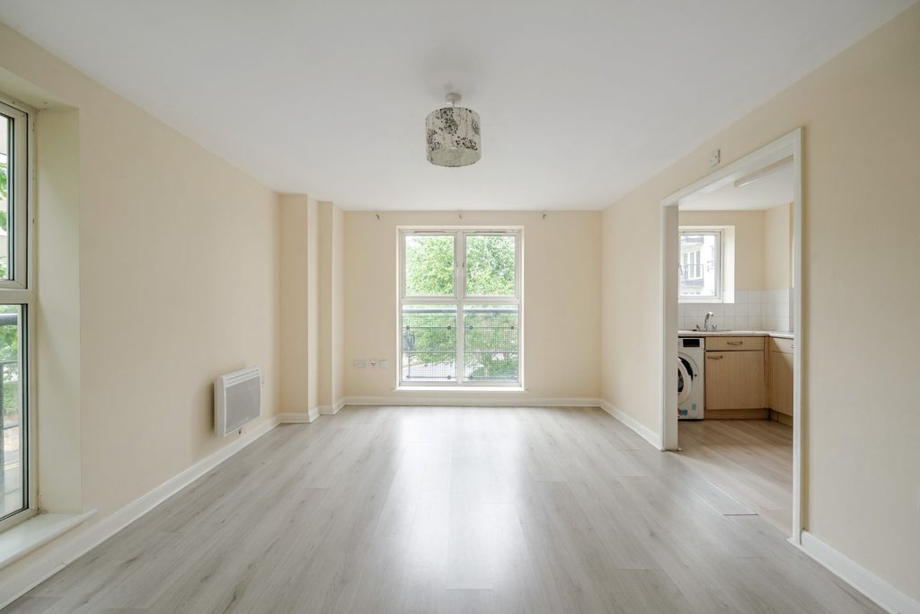 Property photo 3 of 9 Picture No. 07