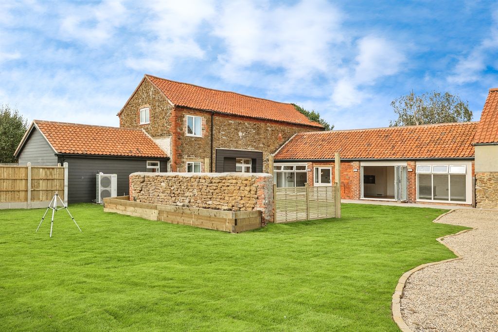 Property photo 1 of 24