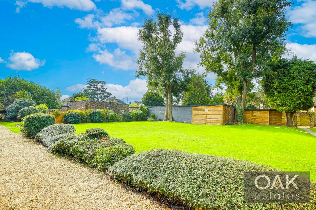 Property photo 3 of 22