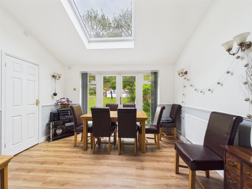 Property photo 3 of 22 Cam01563G0-Pr0233-Still007.Jpg