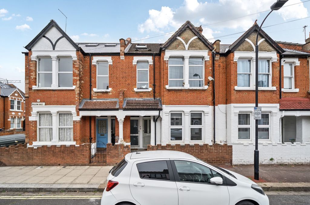 Property photo 1 of 15 1369025-15-68ee3A...