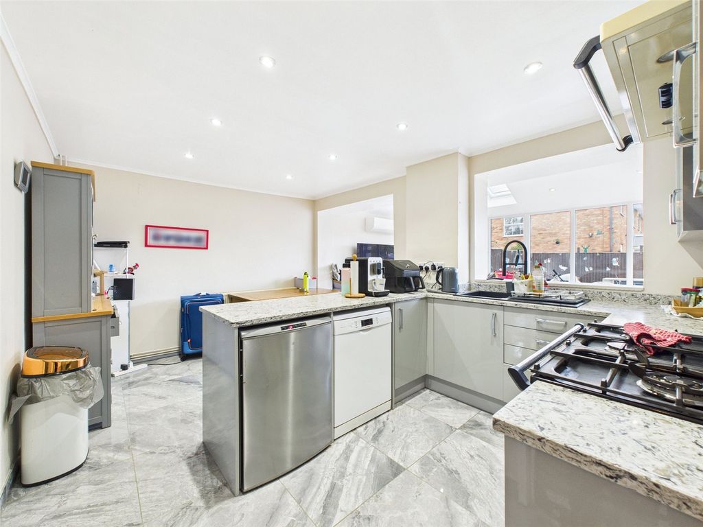 Property photo 2 of 10 Picture No. 25