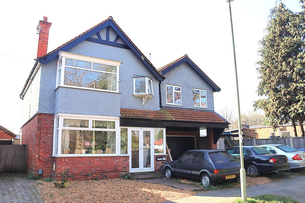 Property photo 1 of 18