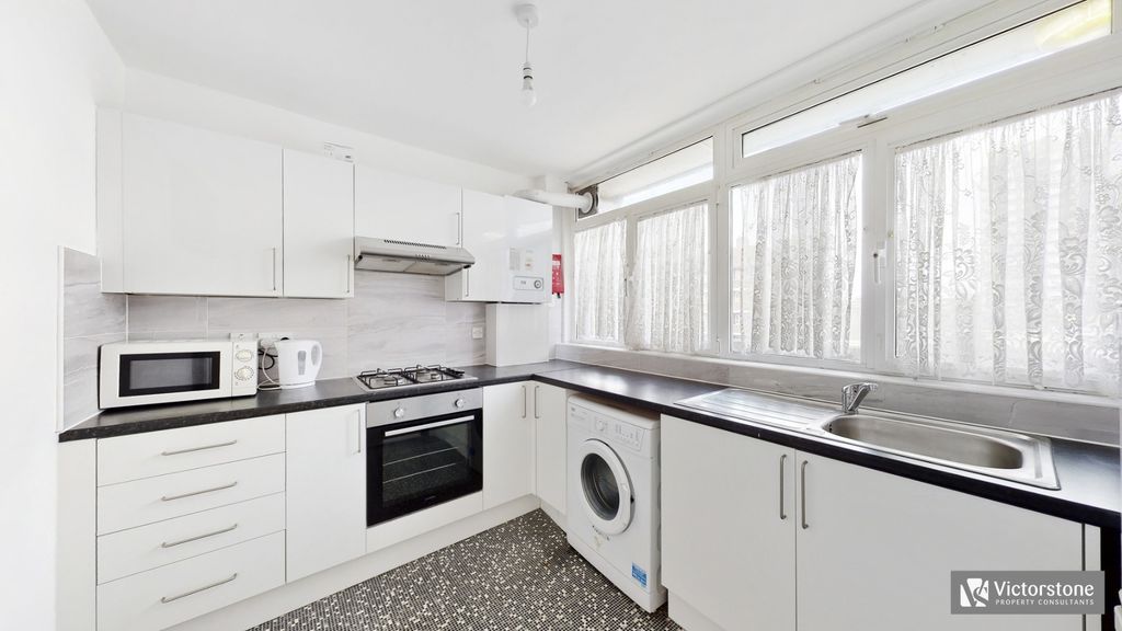 Property photo 1 of 19 1415940