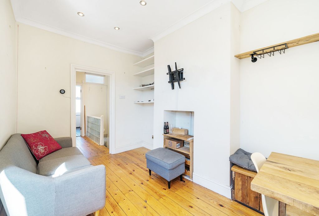 Property photo 2 of 14 Reception Room