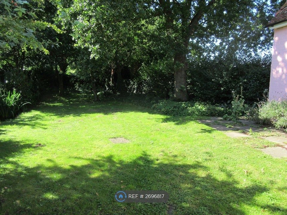 Property photo 3 of 14 Woodland Garden