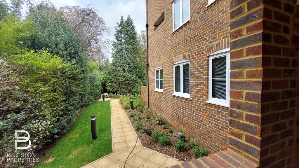 Property photo 2 of 4