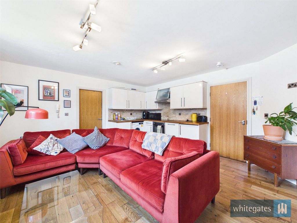 Property photo 2 of 13 Picture No. 05