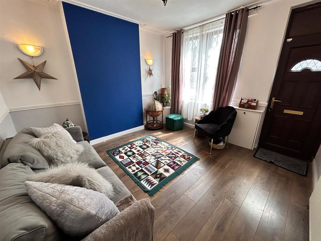 Property photo 2 of 15 7.Jpg