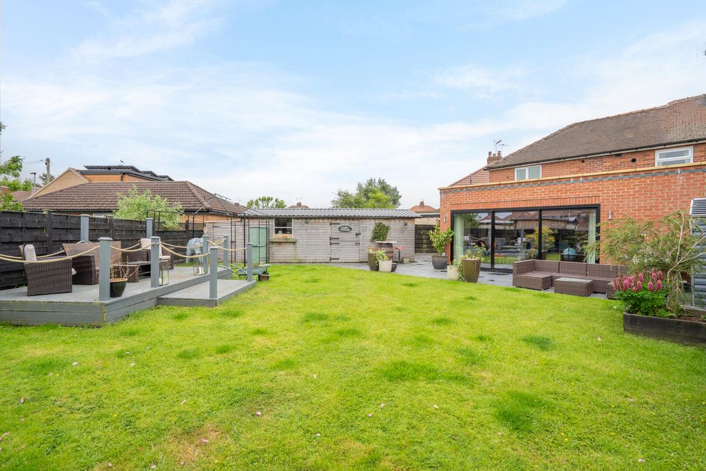 Property photo 2 of 23 Rear Garden