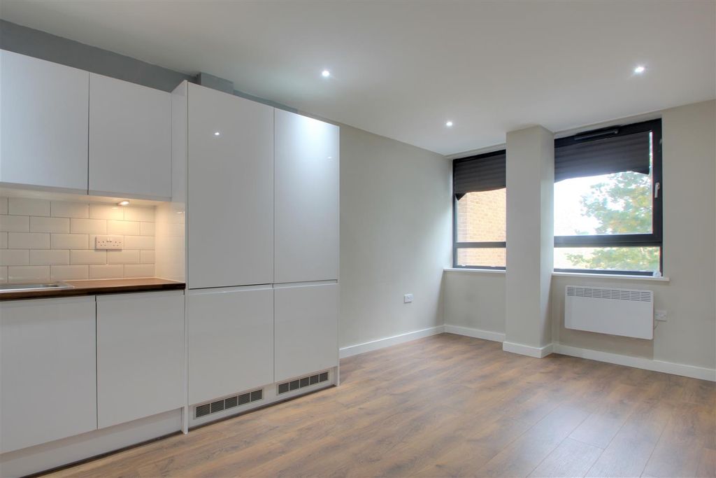 Property photo 2 of 9 Internal