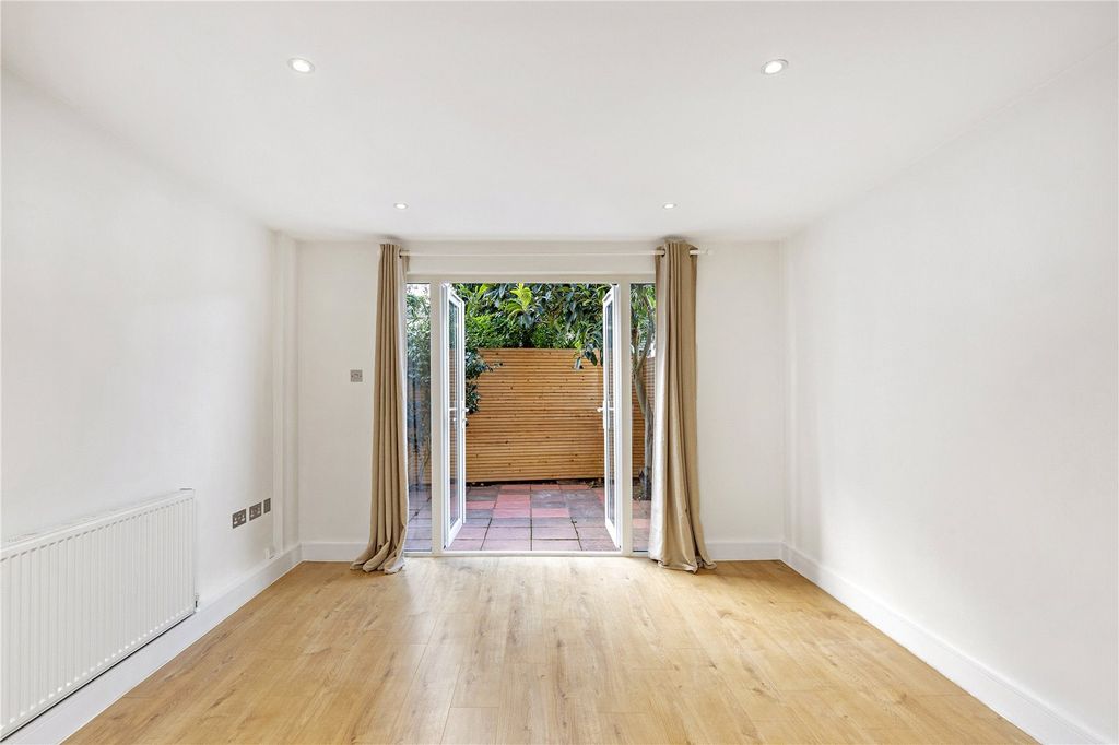 Property photo 3 of 9