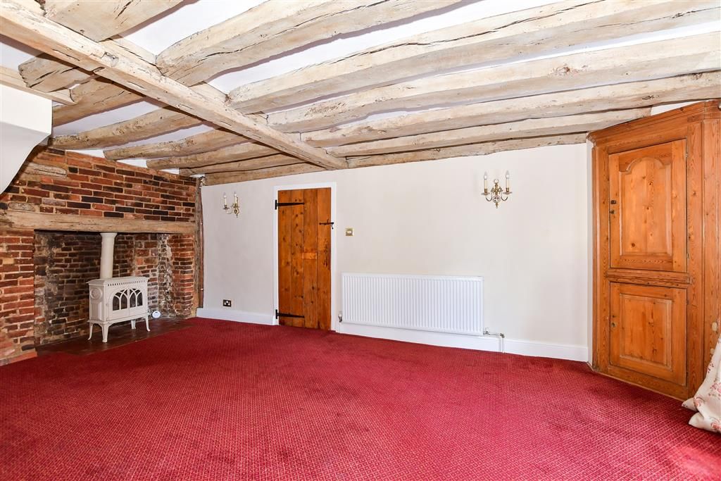 Property photo 3 of 11 Dining Area
