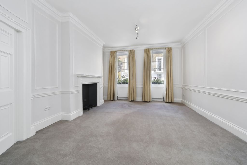 Property photo 1 of 5