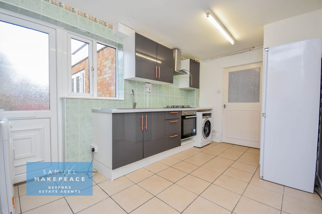 Property photo 2 of 25 Gallery