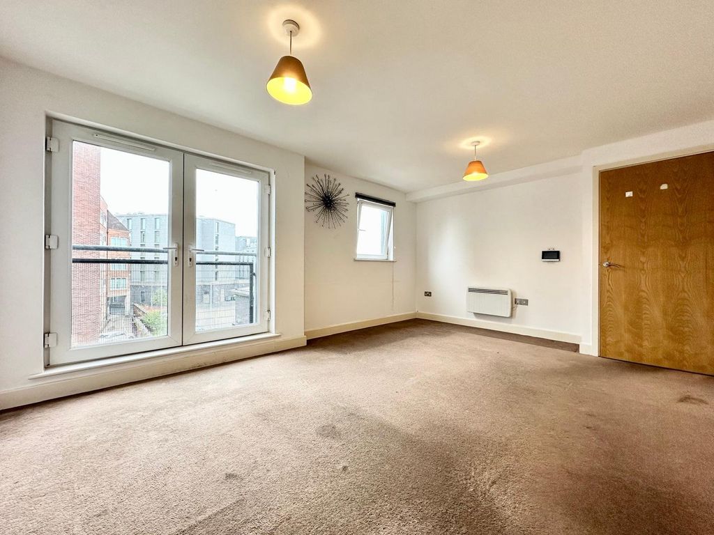 Property photo 3 of 8 Picture No. 22