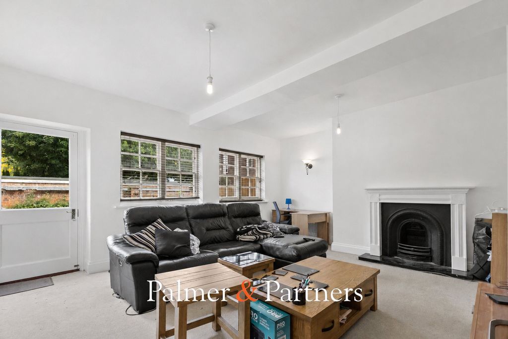 Property photo 2 of 16 Picture No. 03