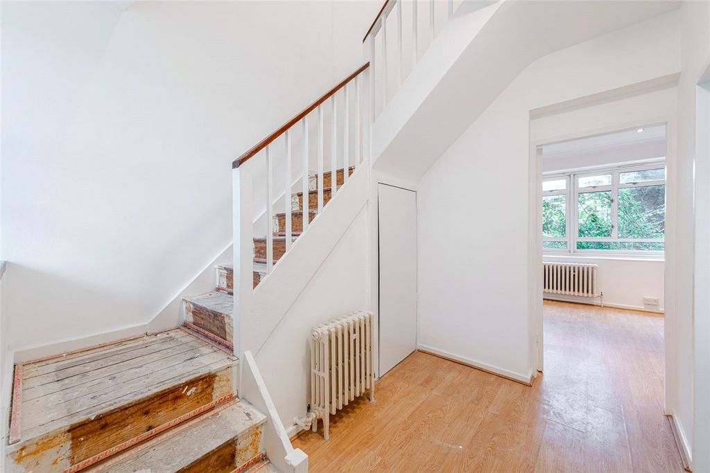 Property photo 3 of 10 Picture No. 02
