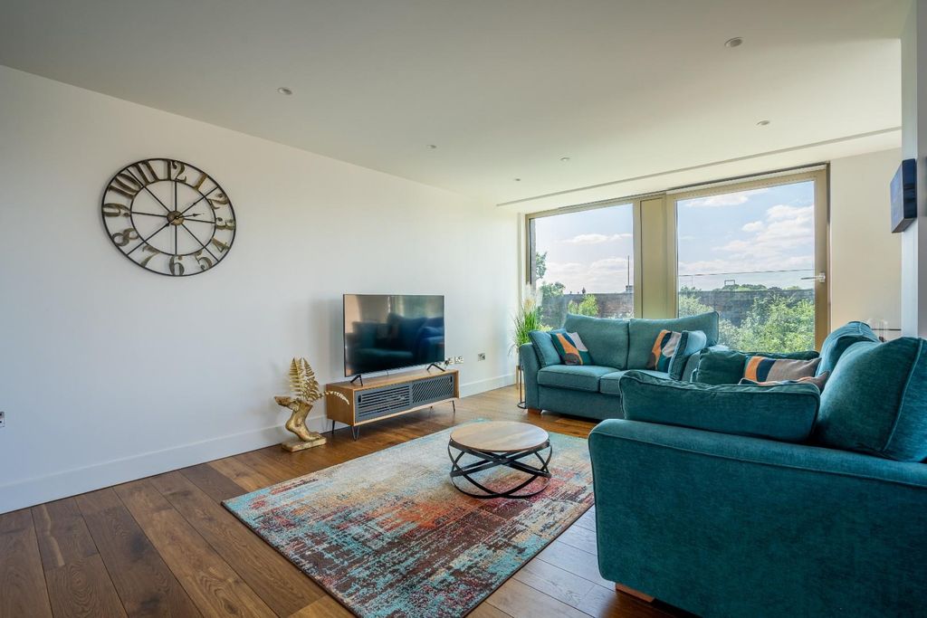 Property photo 1 of 19 Rh-6.Jpg