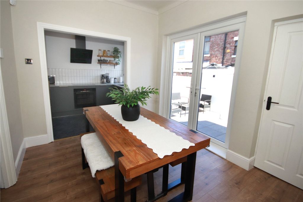 Property photo 3 of 21 Picture No. 08