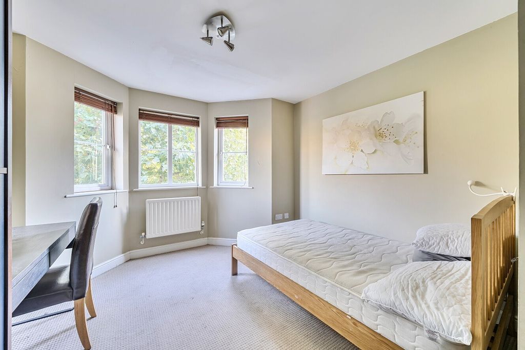 Property photo 3 of 14 Picture No. 11