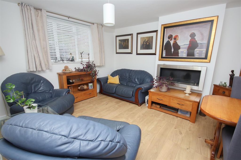 Property photo 3 of 17 Img_8158.Jpg