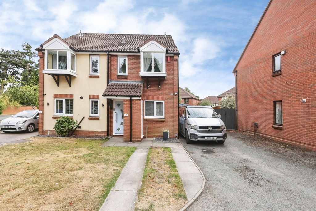 Property photo 1 of 13