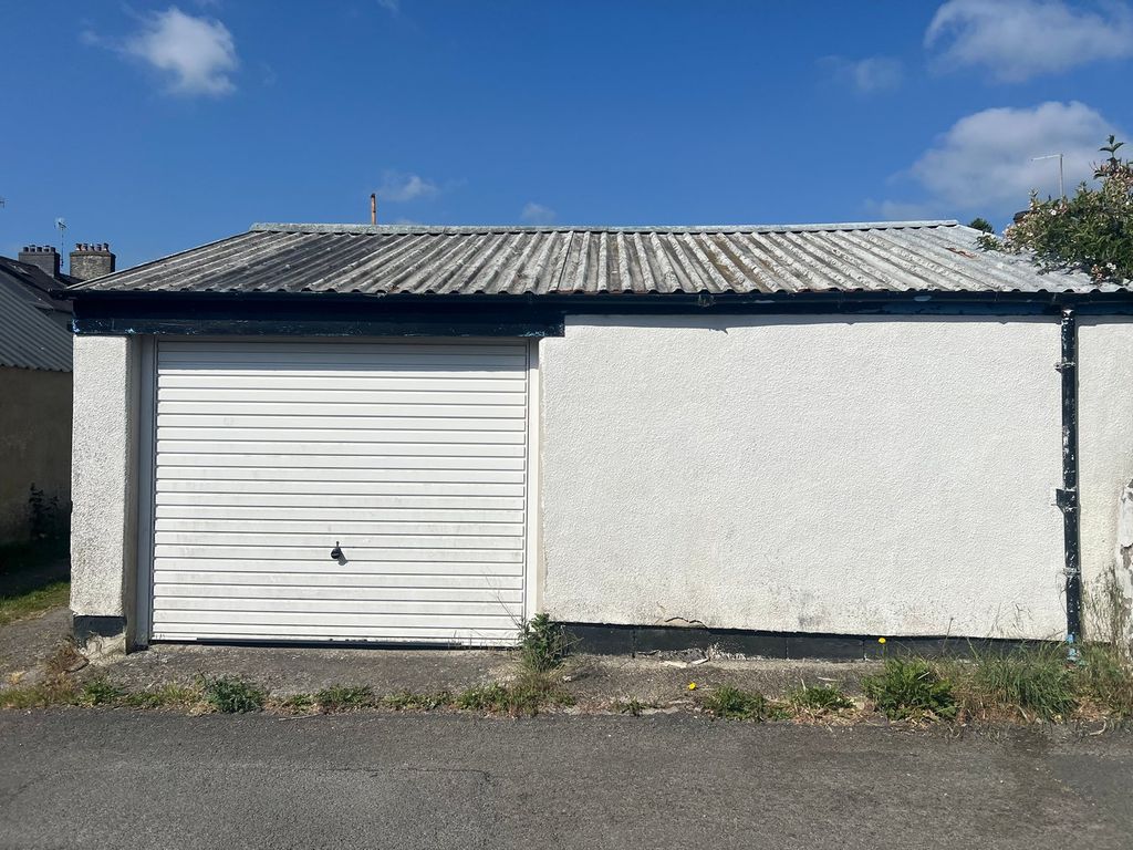 Property photo 3 of 30