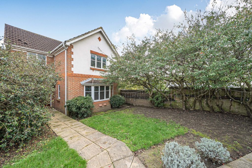 Property photo 1 of 25 1424421-3-69B058d...