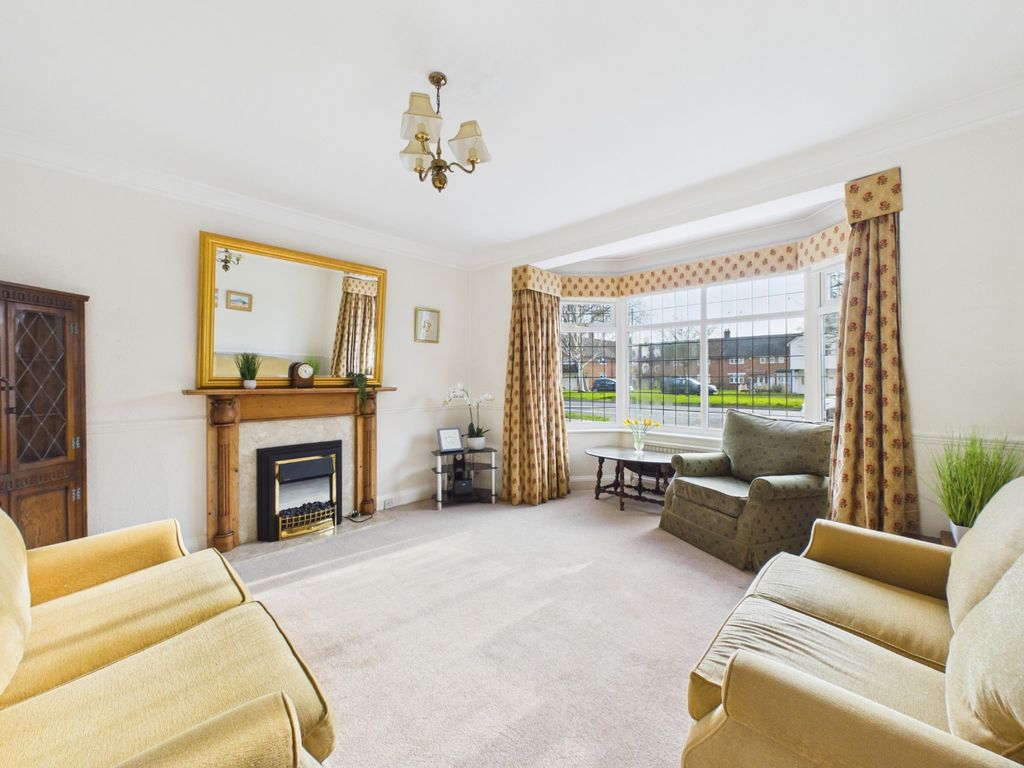 Property photo 3 of 13 4831358