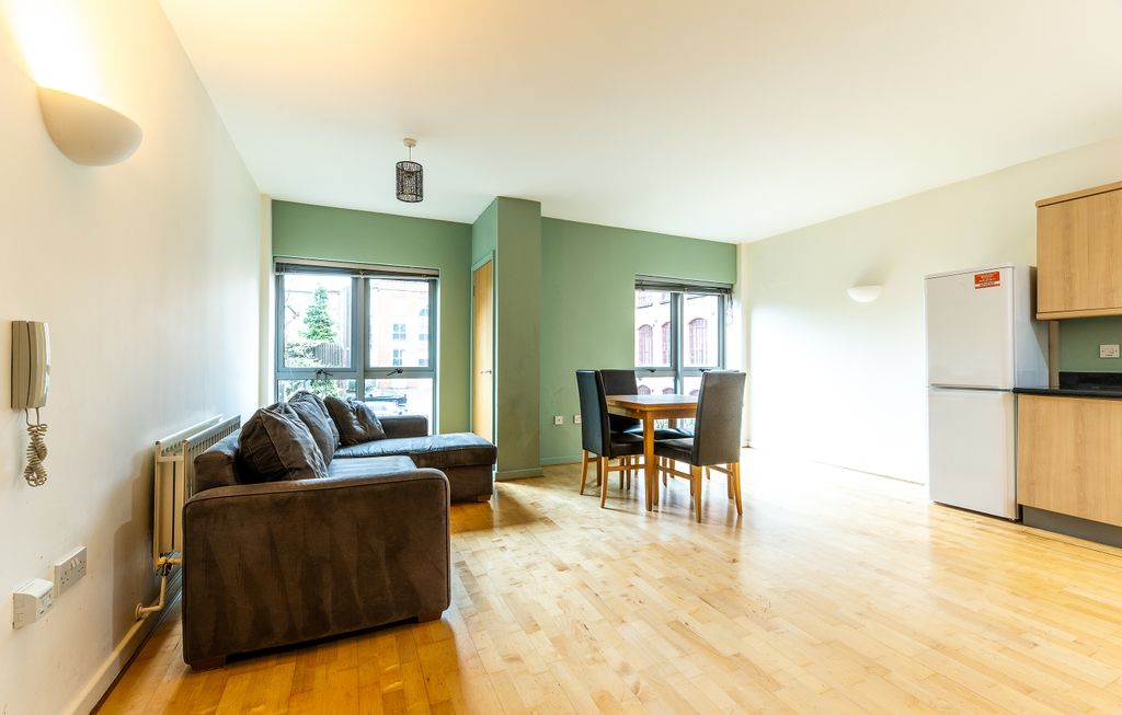 Property photo 3 of 12