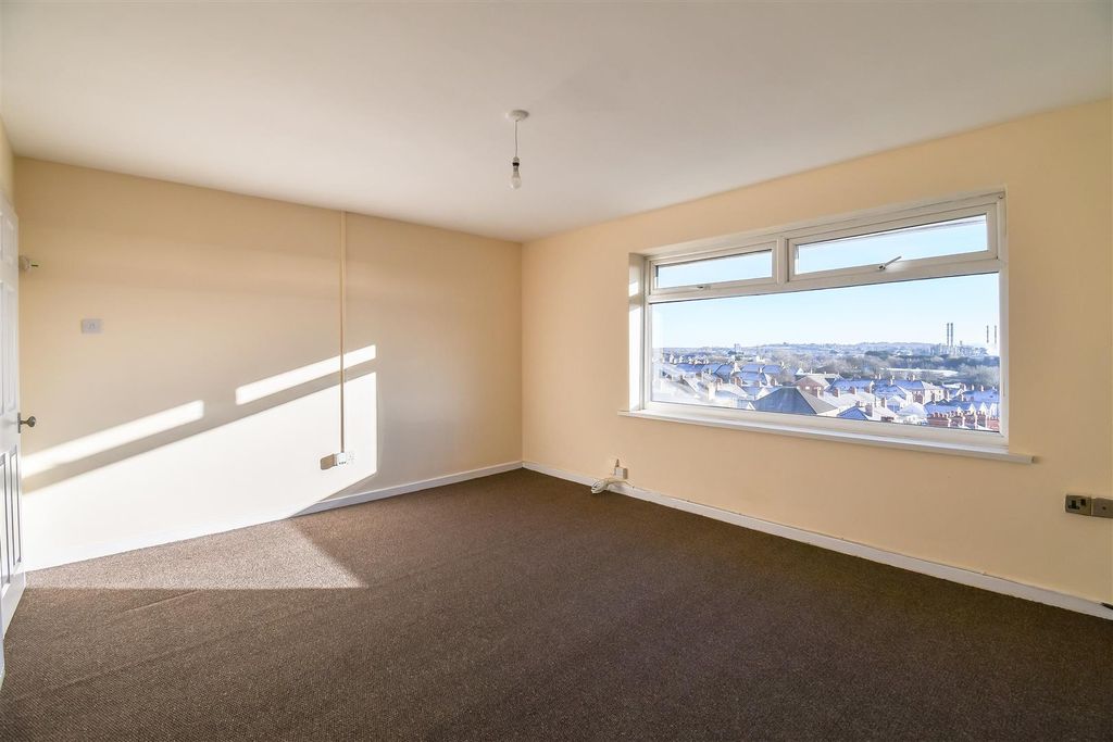 Property photo 2 of 20 Dsc_0500.Jpg