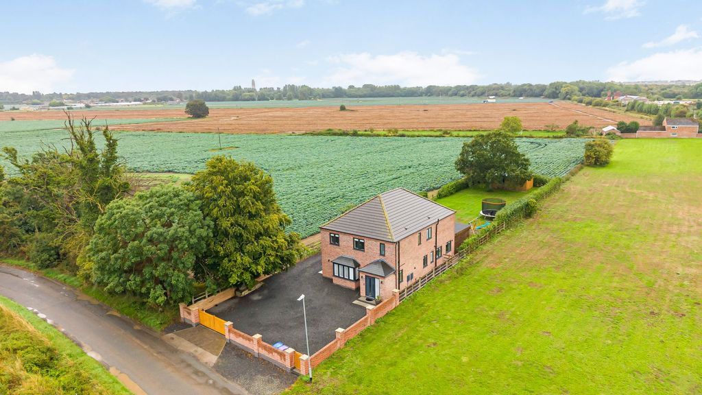 Property photo 1 of 38