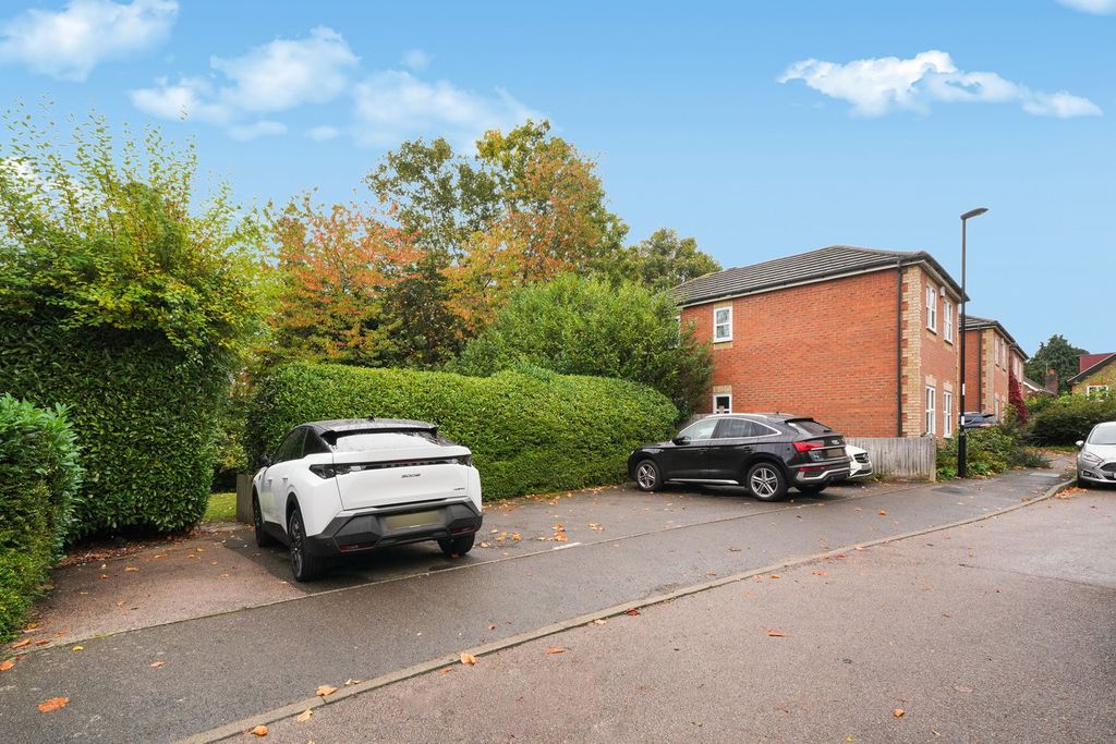 Property photo 2 of 11