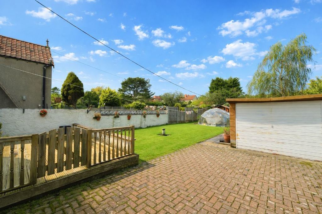 Property photo 3 of 10 Photo 3