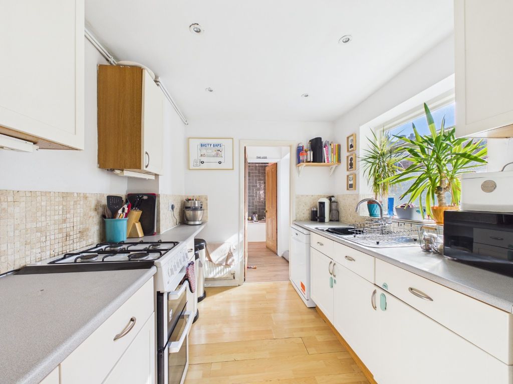 Property photo 2 of 9 4618794