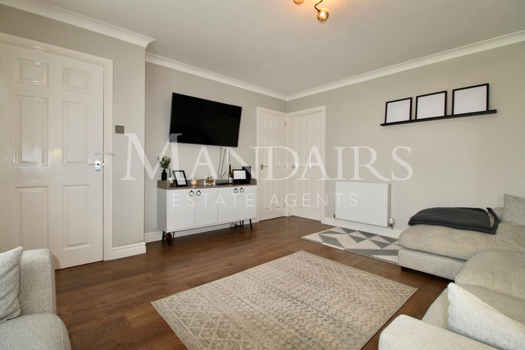 Property photo 3 of 21