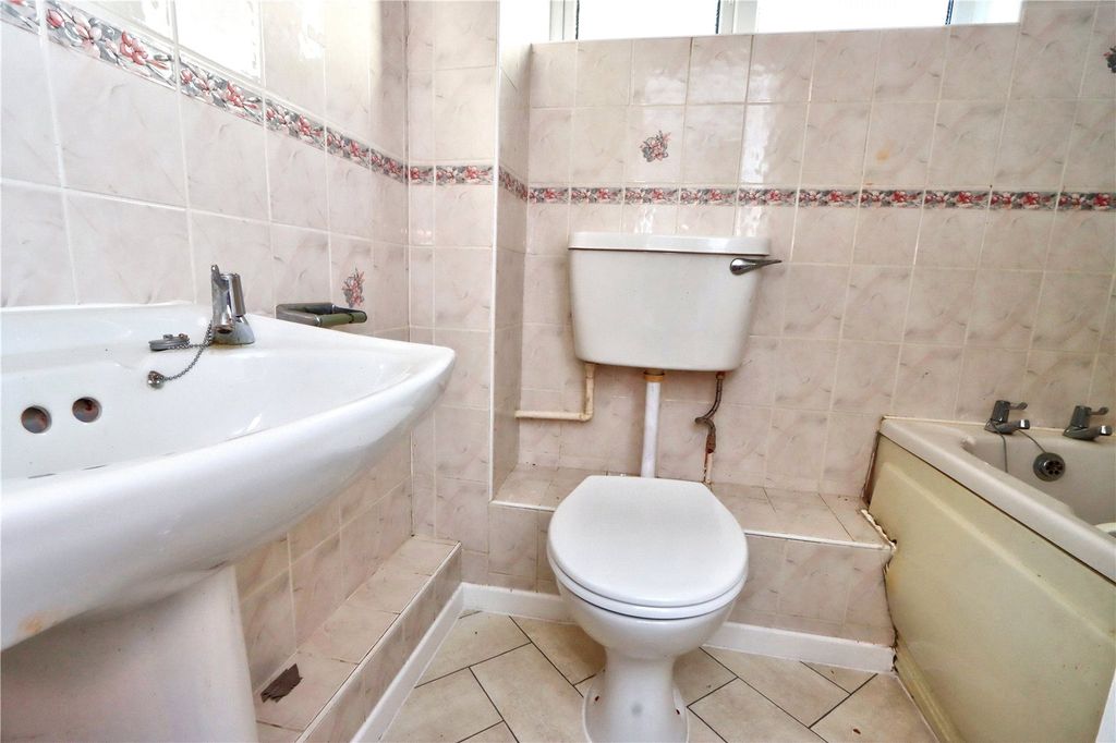 Property photo 2 of 5 Picture No. 01