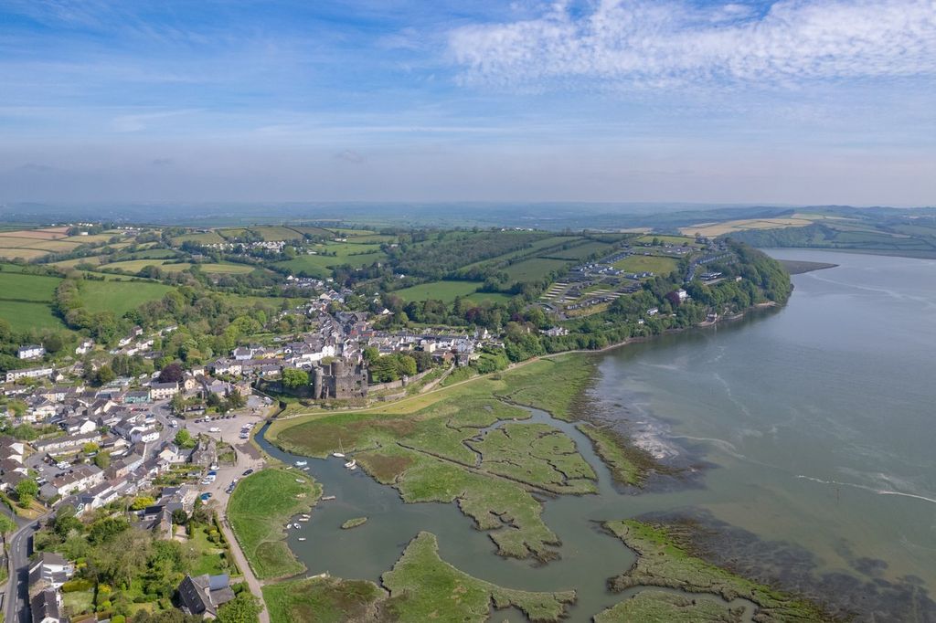 Additional image 30 of 4 bed detached house for saleCliff Road, Laugharne, Carmarthen SA33