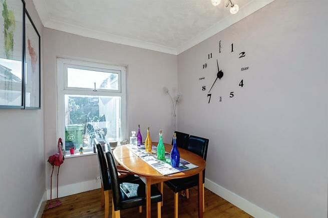 Property photo 3 of 10 Image